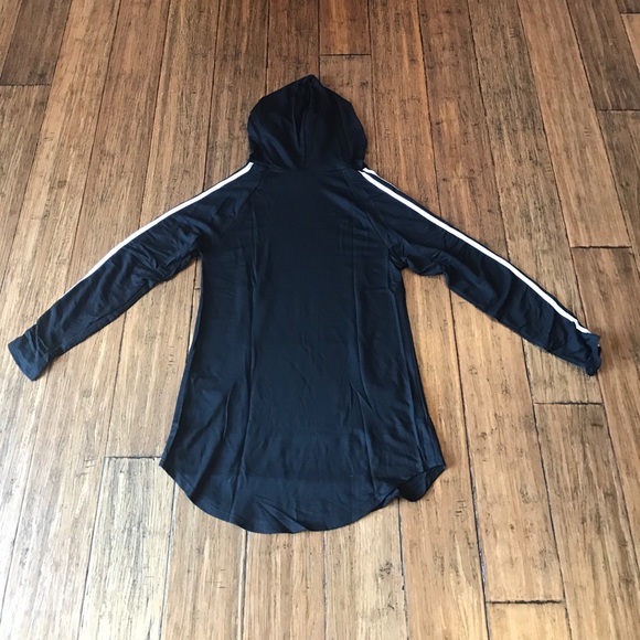 Long Sleeve Hooded Dress - Picture 6 of 7