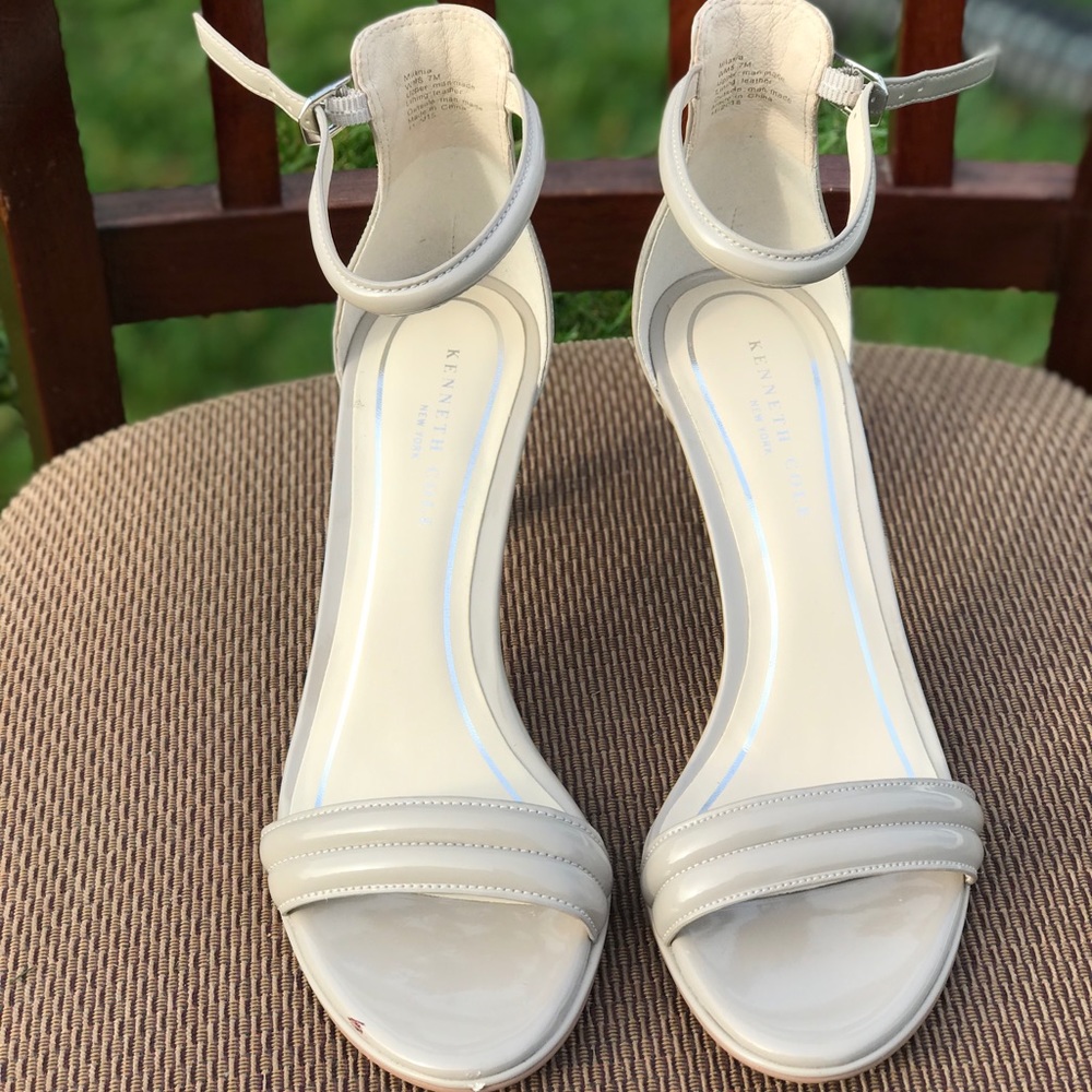 🚨New Price 🚨 Kenneth Cole sandals - Picture 5 of 8