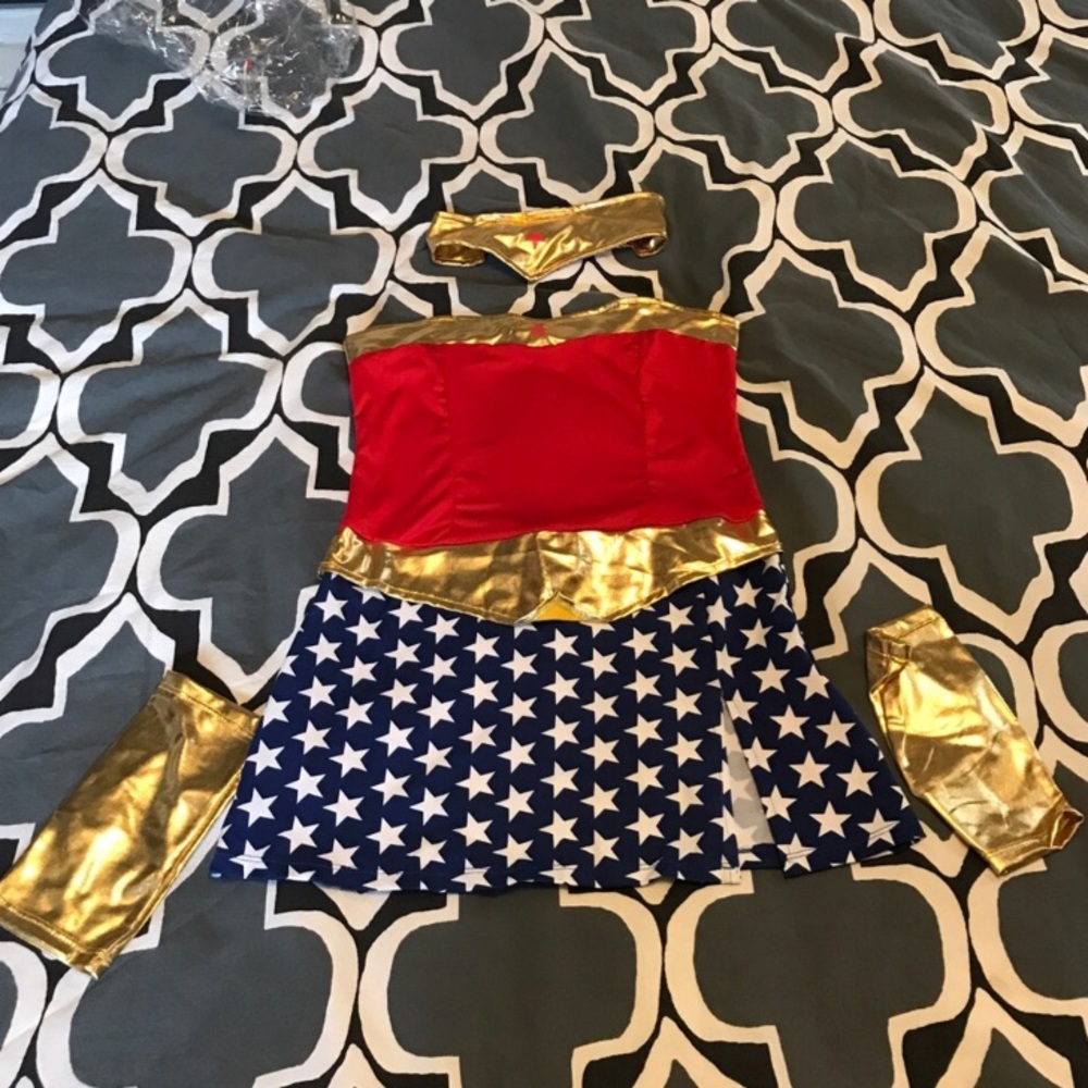 Brand new wonder woman costume