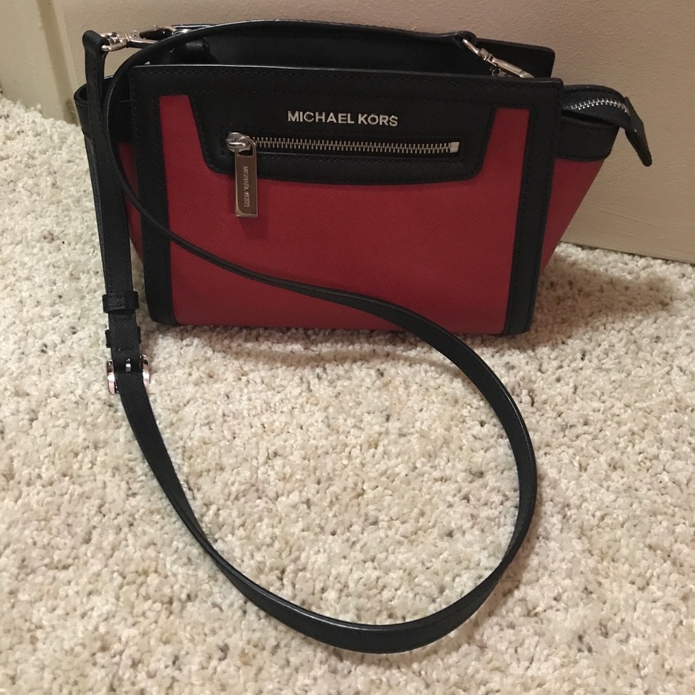 Michael Kors Selma medium messenger bag
