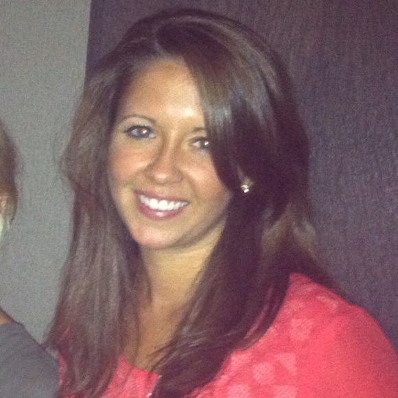 Meet your Posher, Julia - Picture 1 of 1