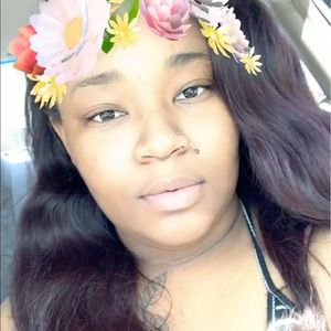 Meet your Posher, Ashaneckia