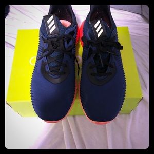Adidas Alphabounce size 8