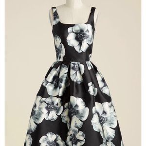 Chi Chi London formal dress