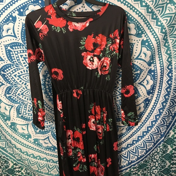 Floral long, 1/2 and short sleeve Maxi Dress. - Picture 4 of 5