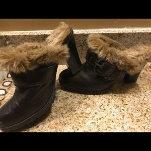 B.O.C leather w fur shoes