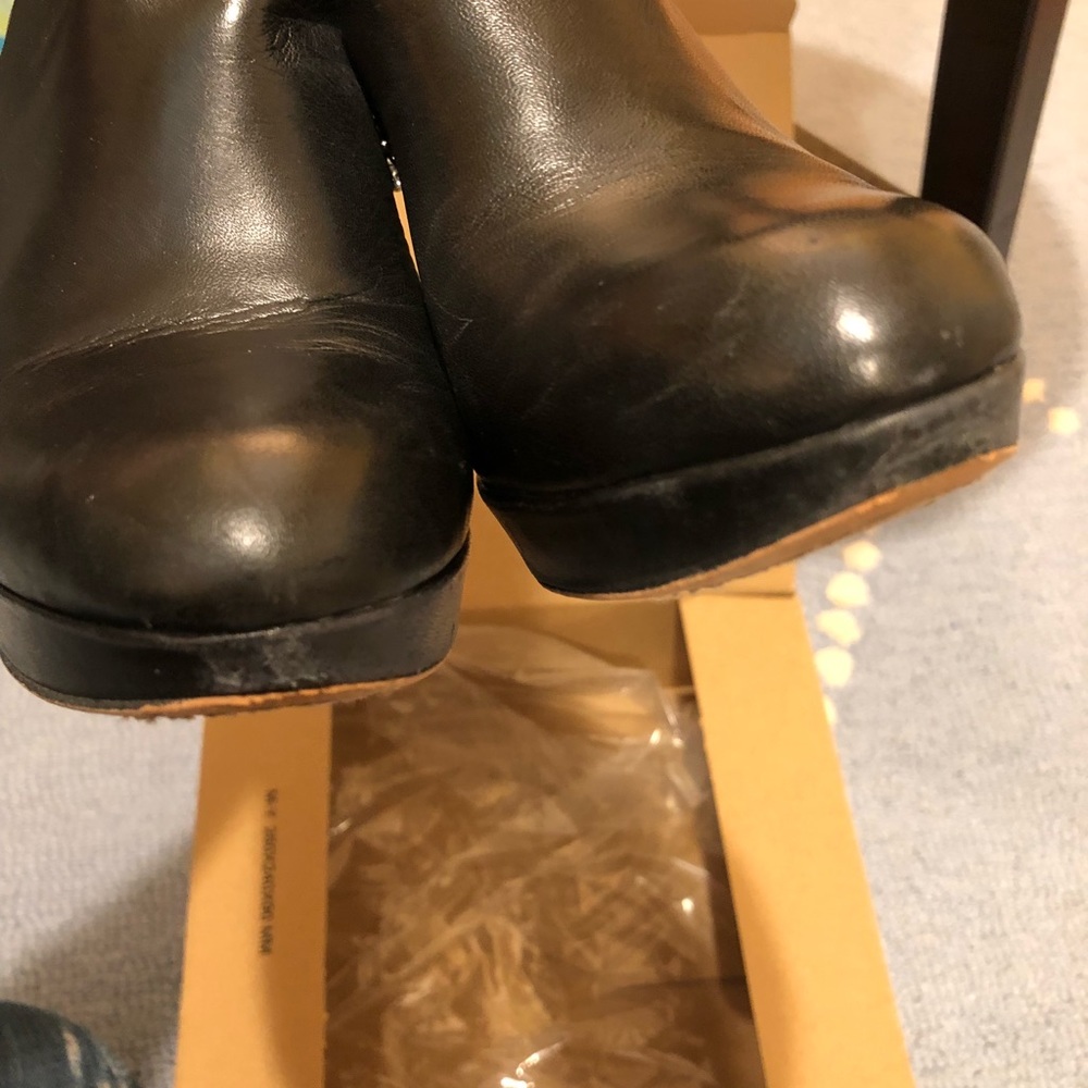 Additional pics for Vince Camuto bootie