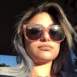 Meet your Posher, Midalys