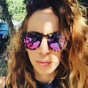 Meet your Posher, Adi