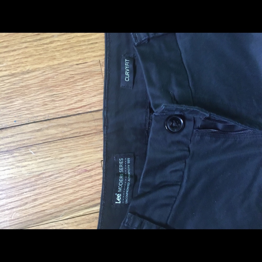 Lee Curvy Fit khakis
