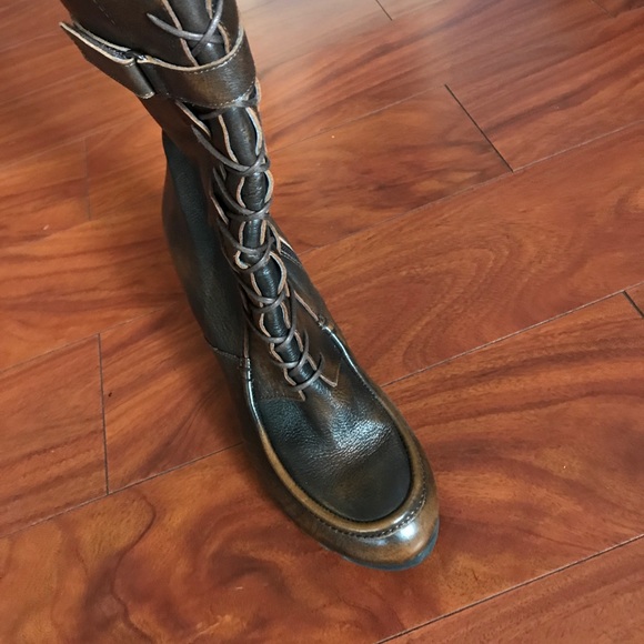 Chocolate Negro Boot - Picture 3 of 3