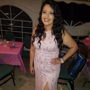 Meet your Posher, Yohana