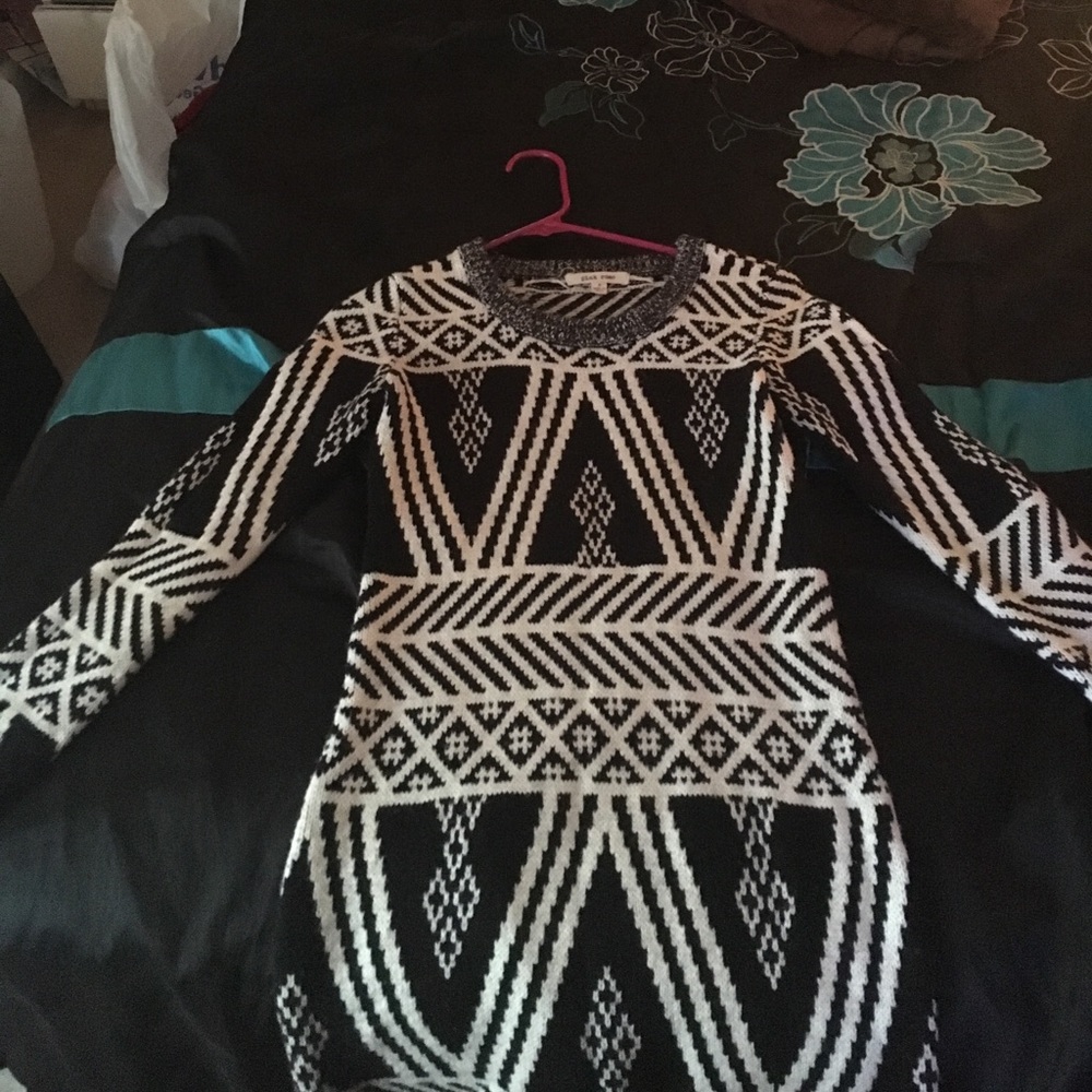 Sweater material , long sweater