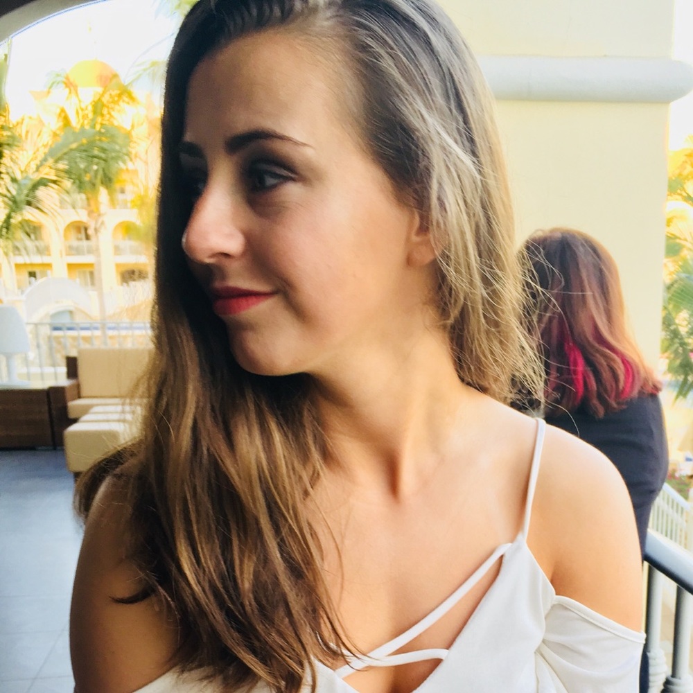 Meet your Posher, Rebekka