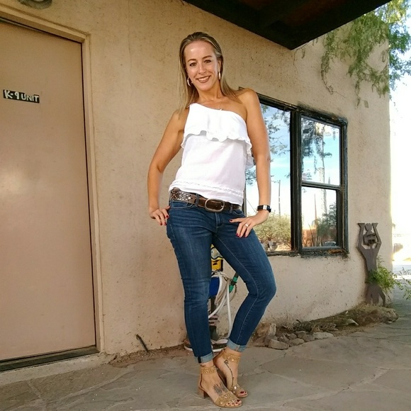 Meet your Posher, Jennifer - Picture 2 of 2