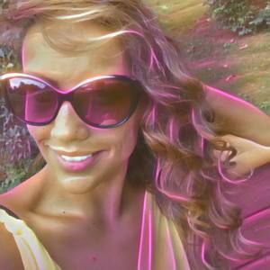 Meet your Posher, Najla