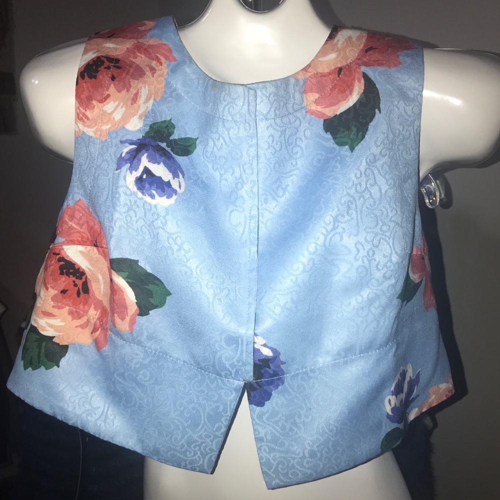 Floral crop top
