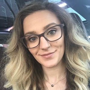 Meet your Posher, Jillian