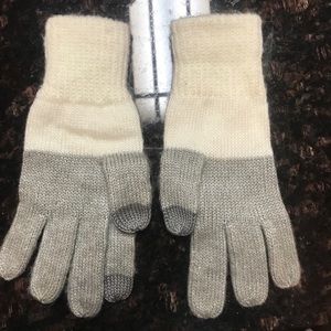American Eagle Gloves NWOT