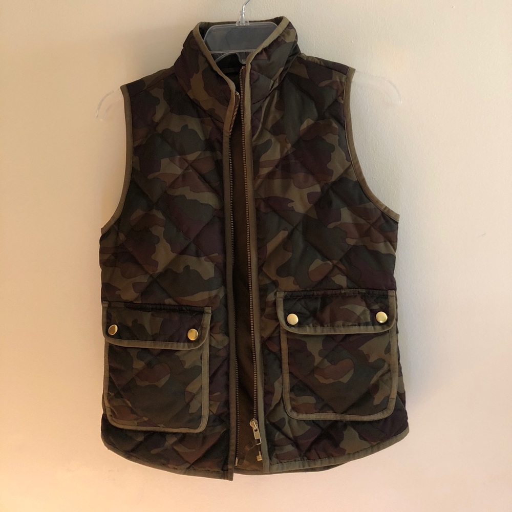 J Crew Classic Puffer Vest in Camouflage