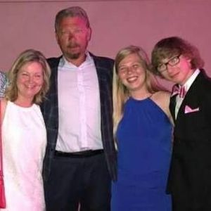 Meet your Posher, Gale