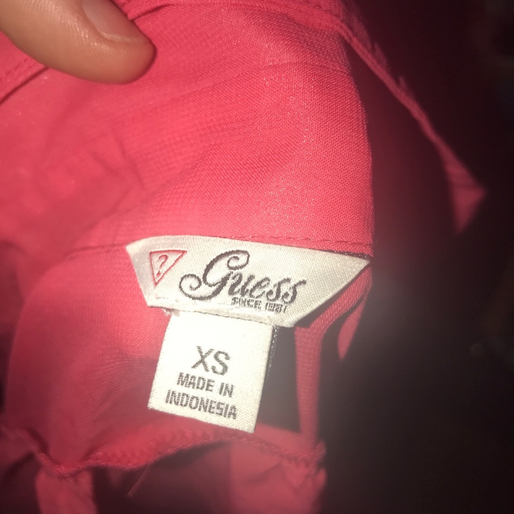 GUESS top
