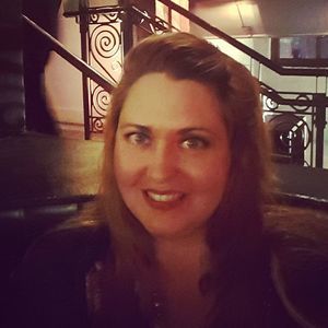 Meet your Posher, Crystal