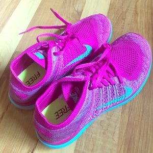 Women’s Nike Shoes 8.5 Flyknit 4.0