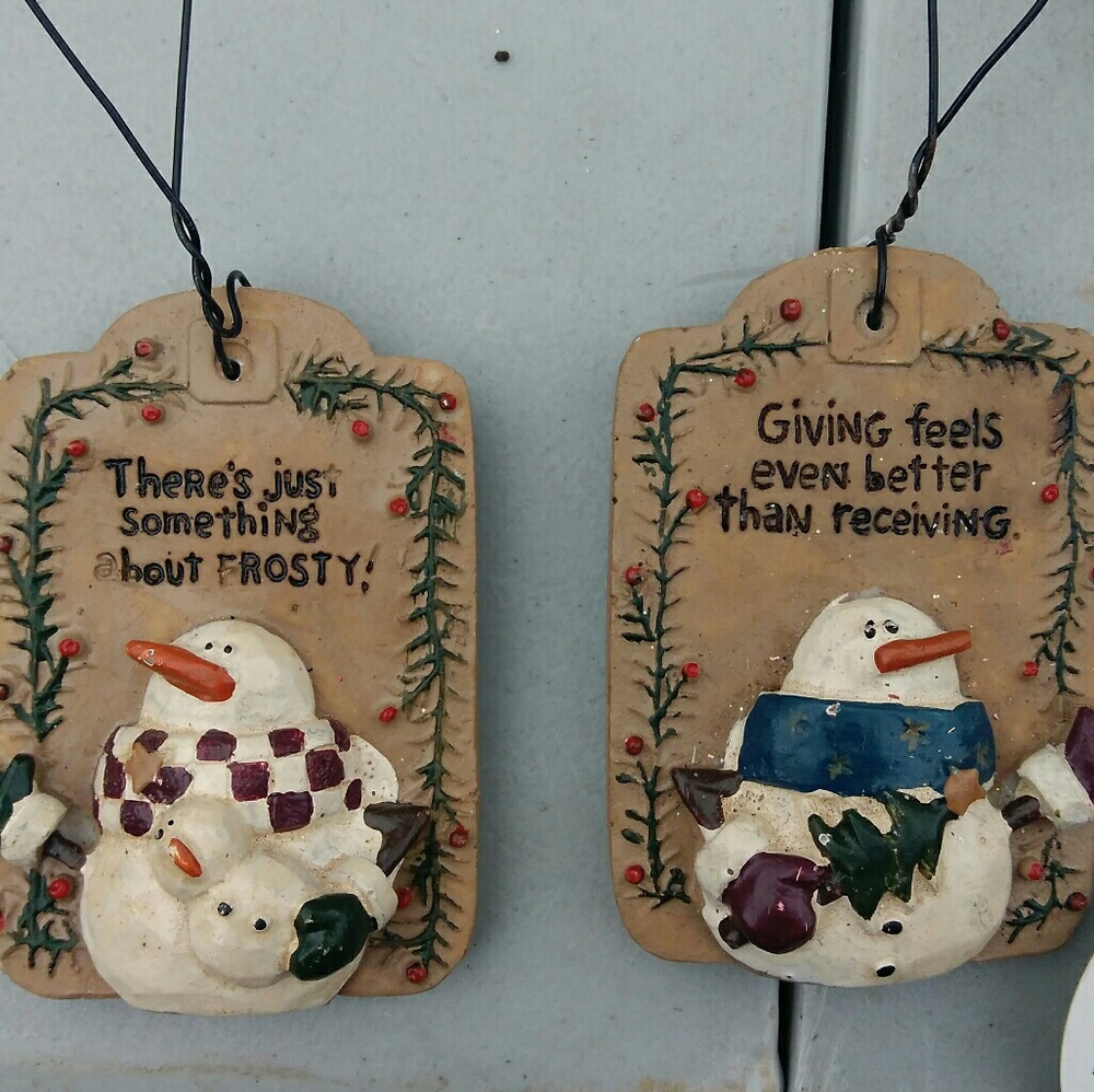 CHRISTMAS ORNAMENTS (2)