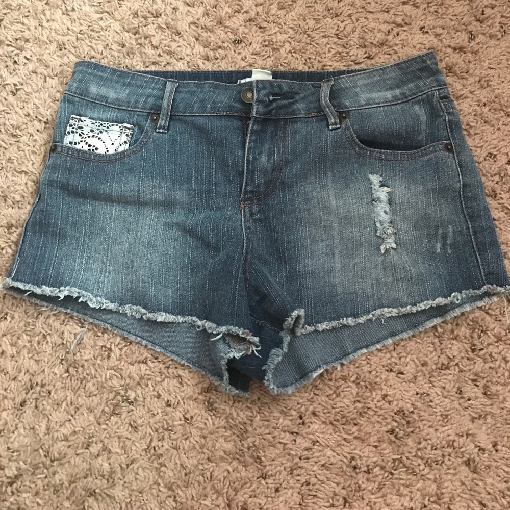 Lace shorts