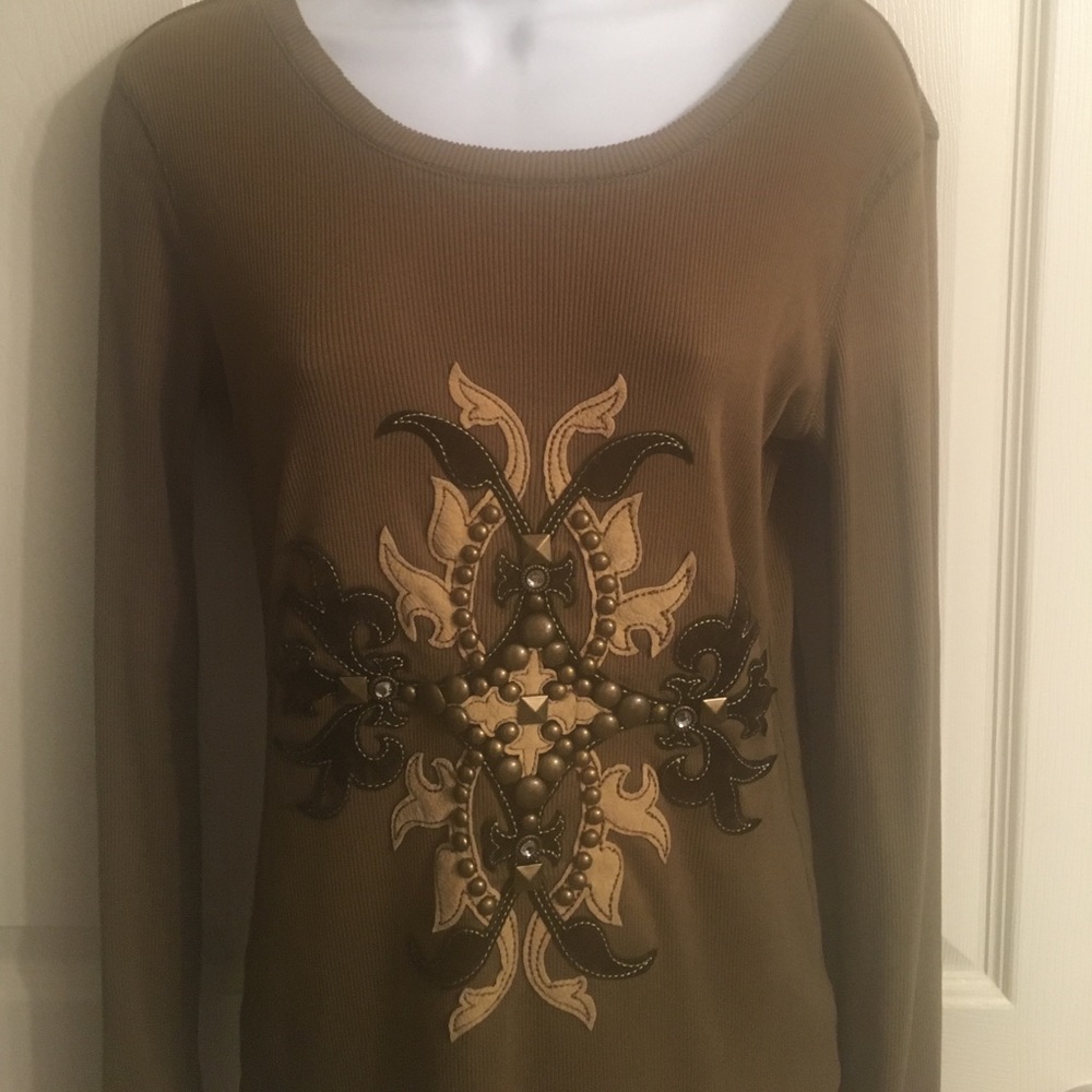 Trendy Olive fleur de lis shirt