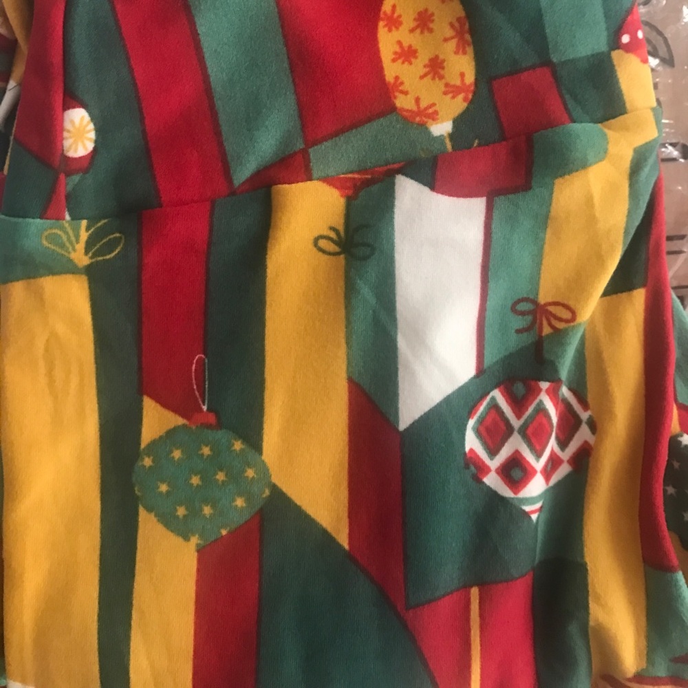 Lularoe OS Christmas leggings NEW