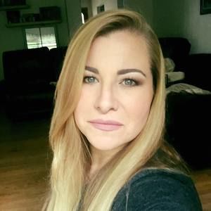 Meet your Posher, Christy