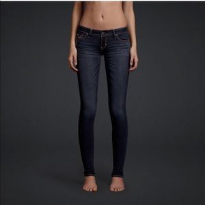 Hollister dark blues that you have to have !