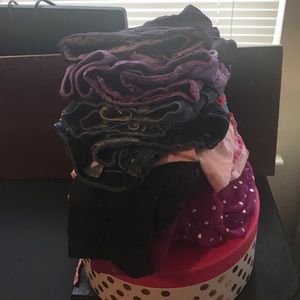 Small lot of girls clothes