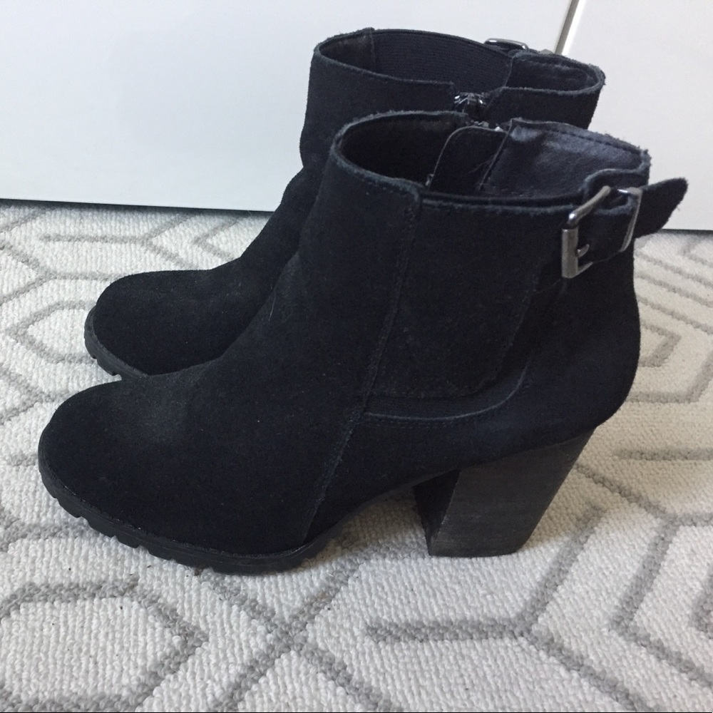 Steve Madden Black Suede Heeled Booties