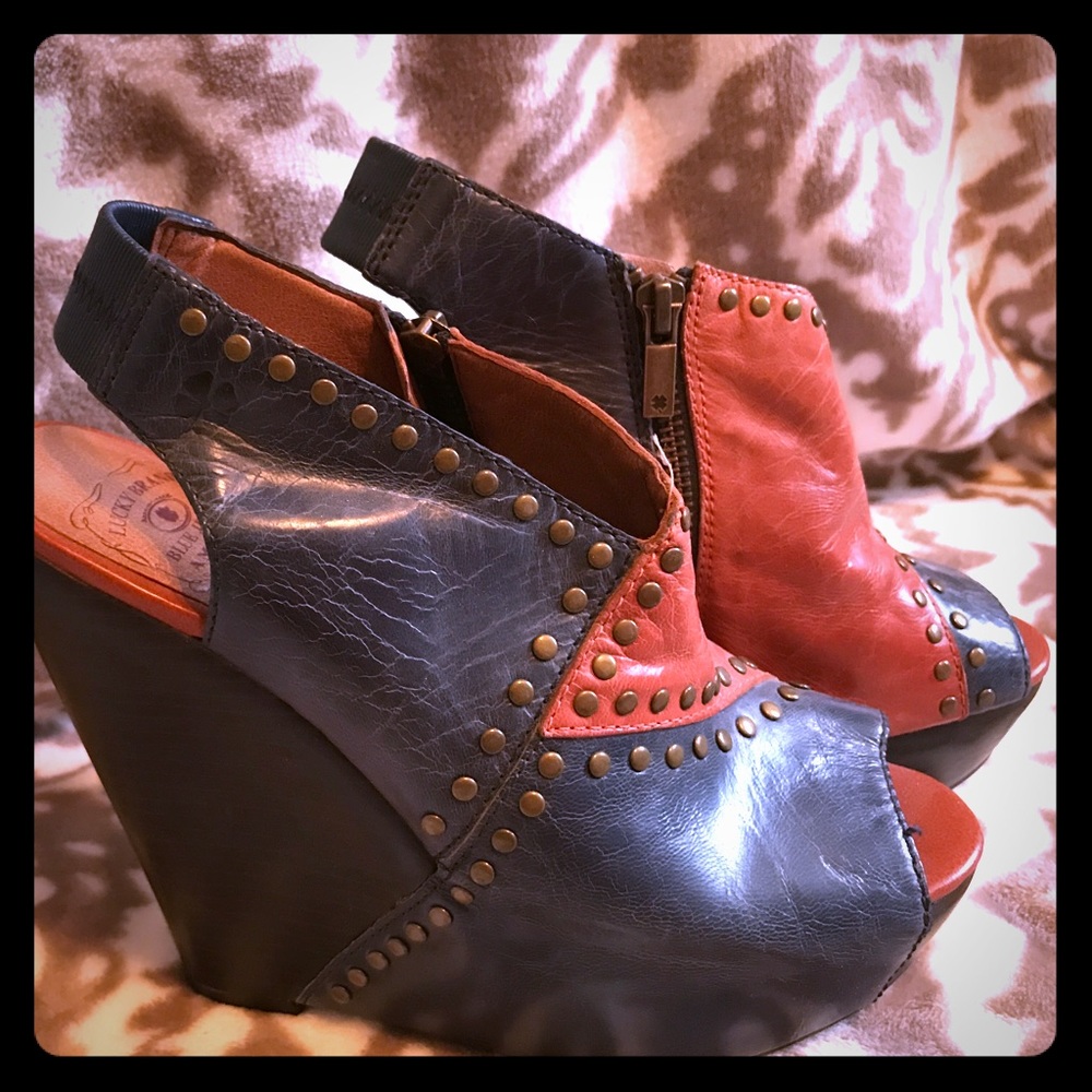 Lucky wedges