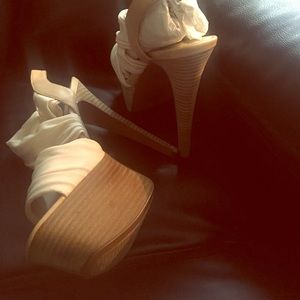 Wild pair shoes never worn