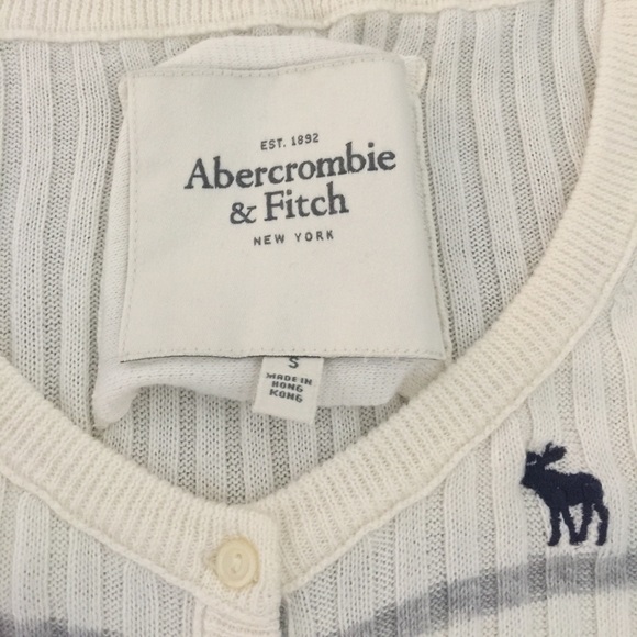 A&F Ribbed Cream Sweater - Picture 3 of 4