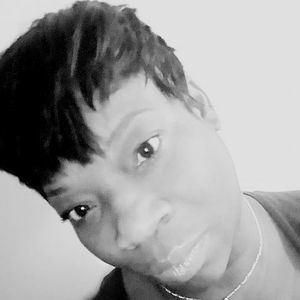 Meet your Posher, Rowena