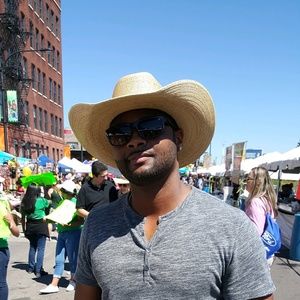 Meet your Posher, Donovan