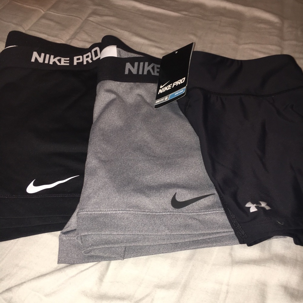 (SOLD) Nike & Under Armour Spandex SALEE
