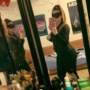 Meet your Posher, Alyssa