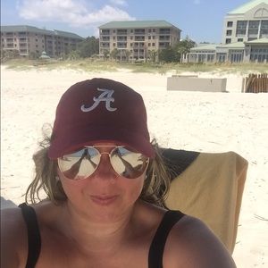 Meet your Posher, Aimee