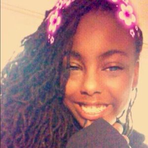 Meet your Posher, Ayana