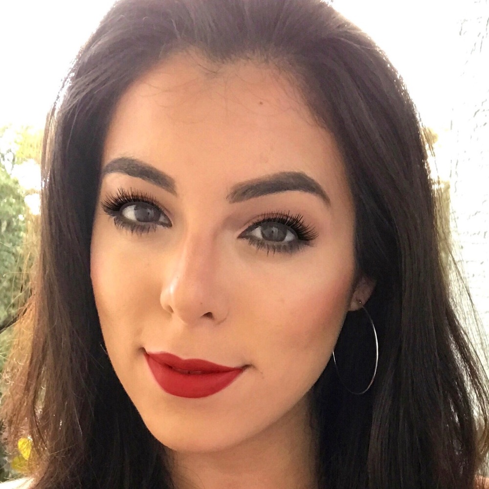 Meet your Posher, Daniela