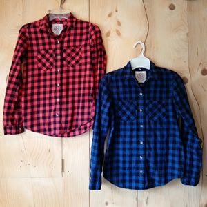 Bundle two So flannel shirts, junior, xs