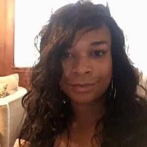 Meet your Posher, Constance