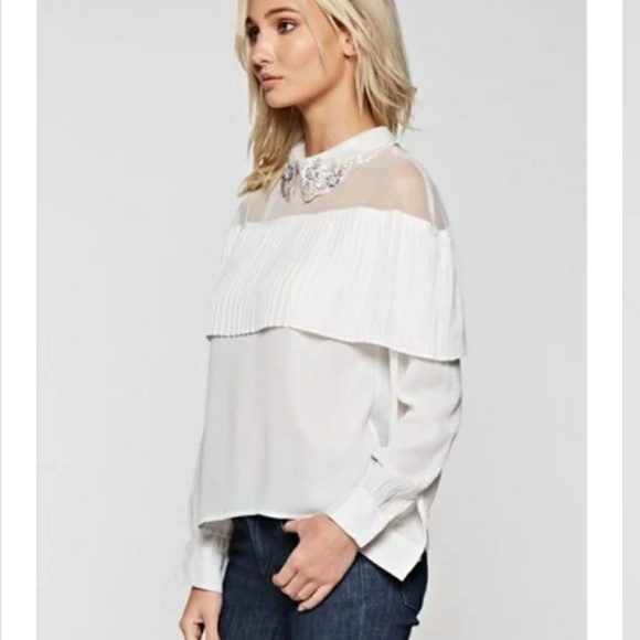 🎉HOST PICK 💓 Beads on Peter pan collar - Picture 3 of 8