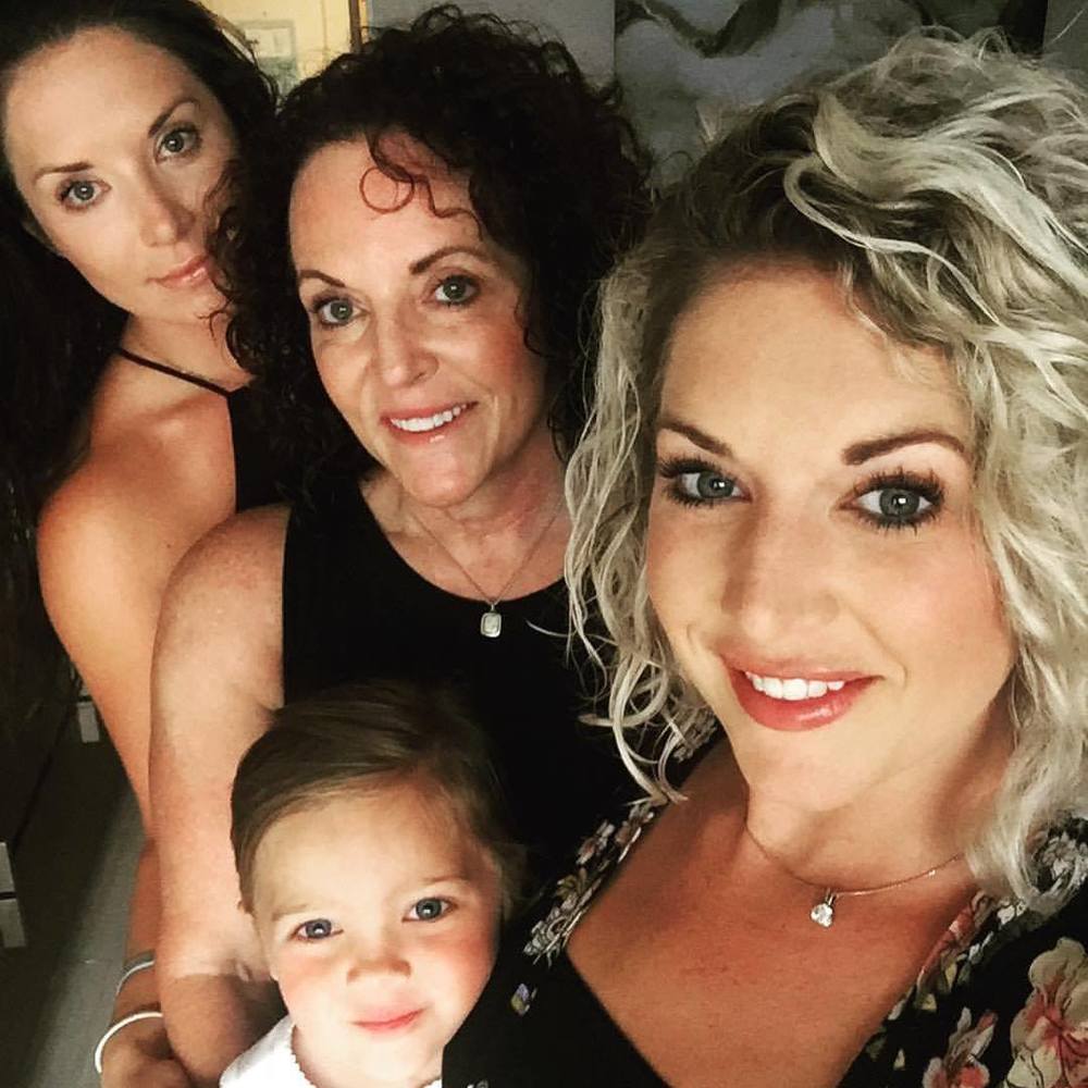 Meet your Posher, Courtney